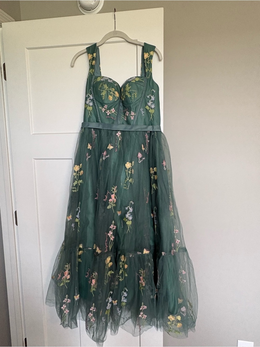 Women’s Green Floral Embroidered Tulle Dress